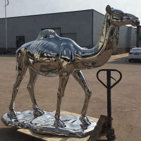 Camel-statue-sculpture