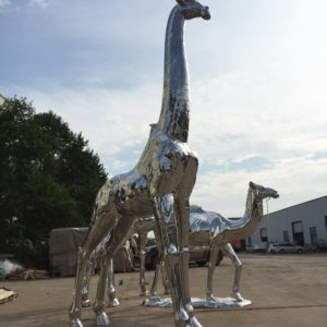 Luxury-shiny-metal-giraffes-camel-animal-windowdisplay