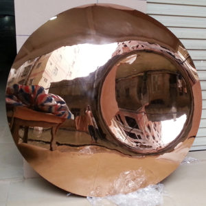 Mirror concave sculpture