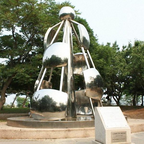Stainless-Steel-Rectangular-Sculpture-With-Half-Circle